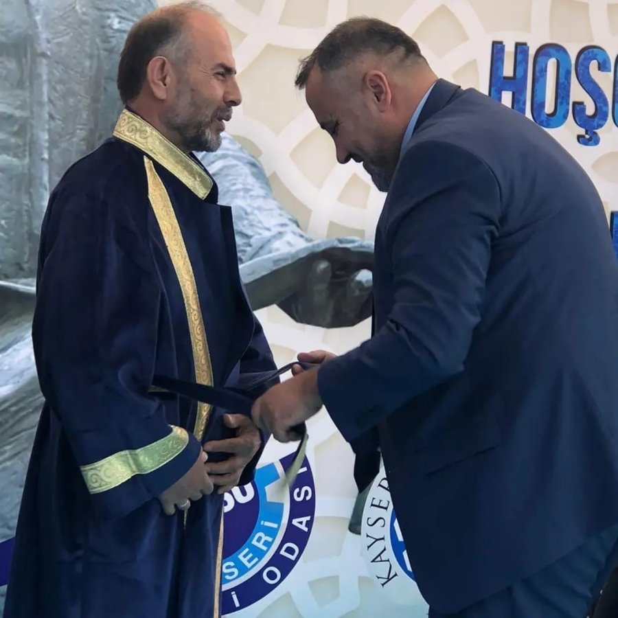 Develi’de 38 Yıllık Esnaf Yılın Ahisi Seçildi