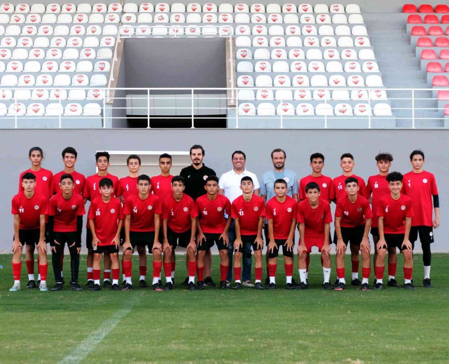Antalyaspor U14’ün Genç Akrepleri Madrid’e Gidiyor