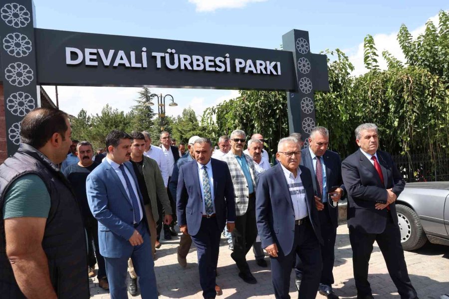 Başkan Büyükkılıç’tan Develi’de 77 Muhtarla İstişare Toplantısı