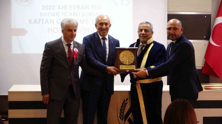 Kayseri’de Yılın Ahisine Kaftanı Giydirildi