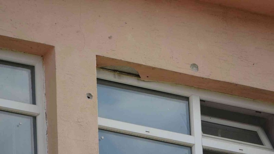 Okulu Kurşunladılar