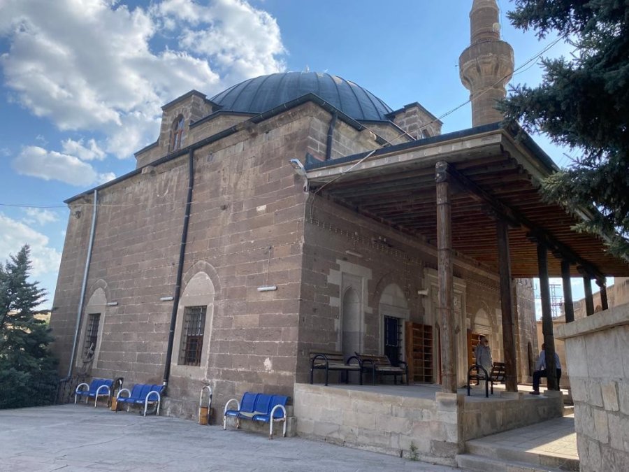 3 Asırlık Cami, Yıllara Meydan Okuyor