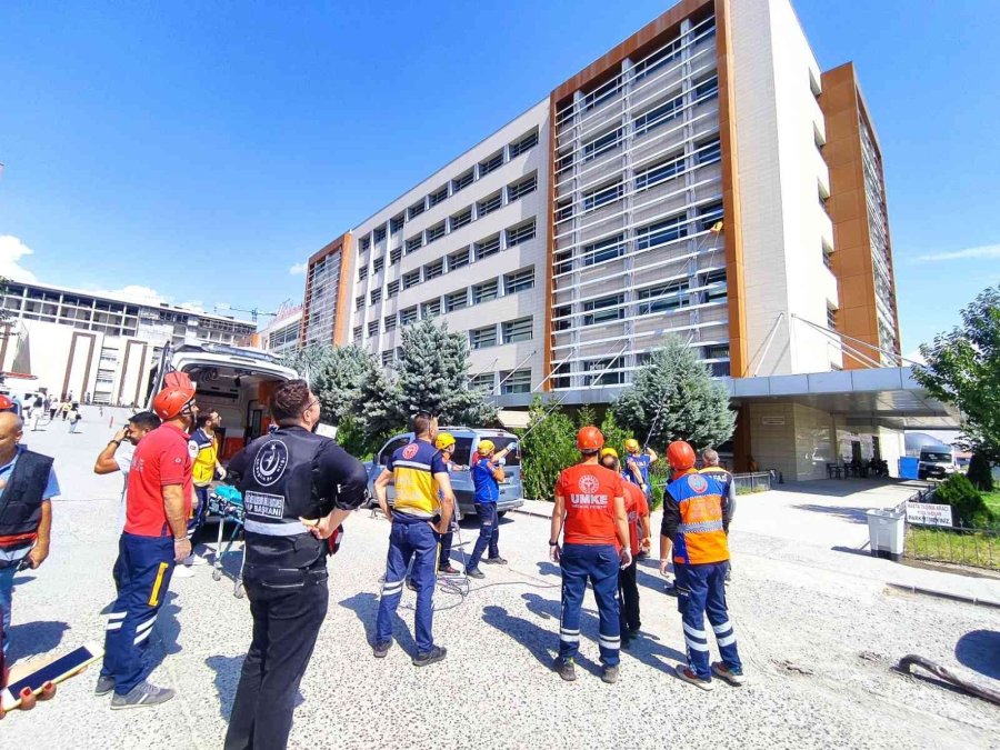 Niğde’de Gerçeği Aratmayan Tatbikat