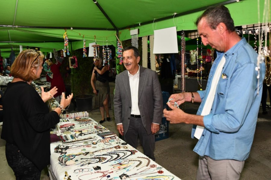 Yerel Üreticiler Sempozyuma Renk Katıyor