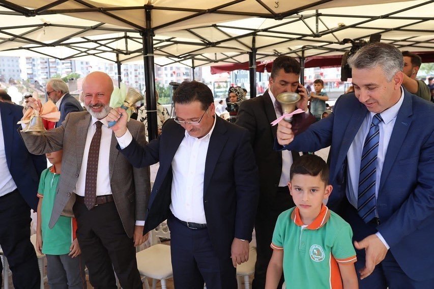 Başkan Çolakbayrakdar, Dönüşümle Uğurevler’e Daha Modern Okul Kazandırdı