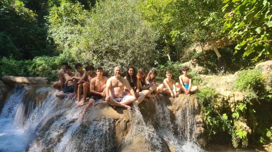 Dövüş Sporcuları Gürleyik Şelalesi’nde Kamp Yaptı