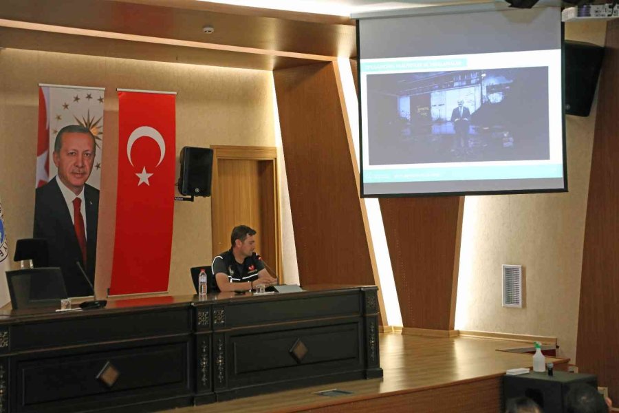 Talas Personeline Uyuşturucuyla Mücadele Semineri