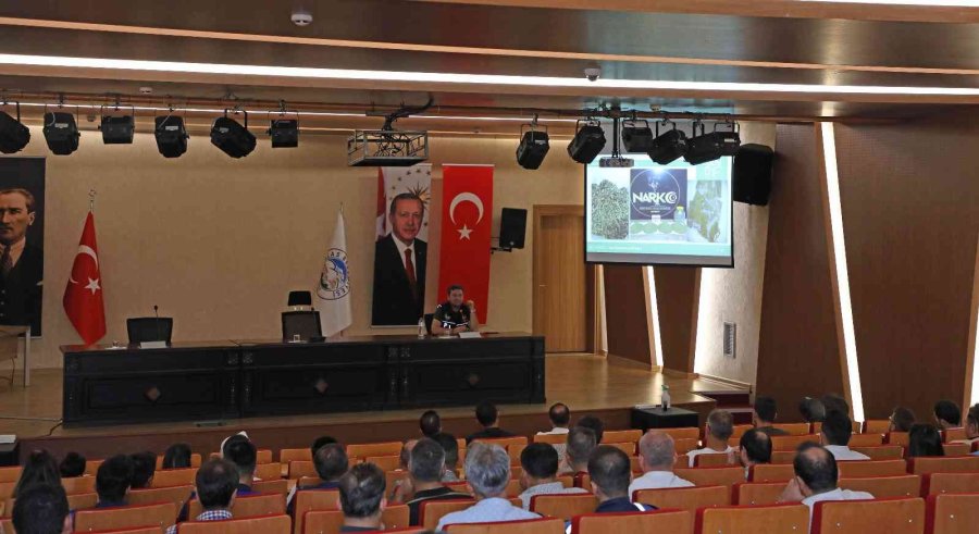 Talas Personeline Uyuşturucuyla Mücadele Semineri