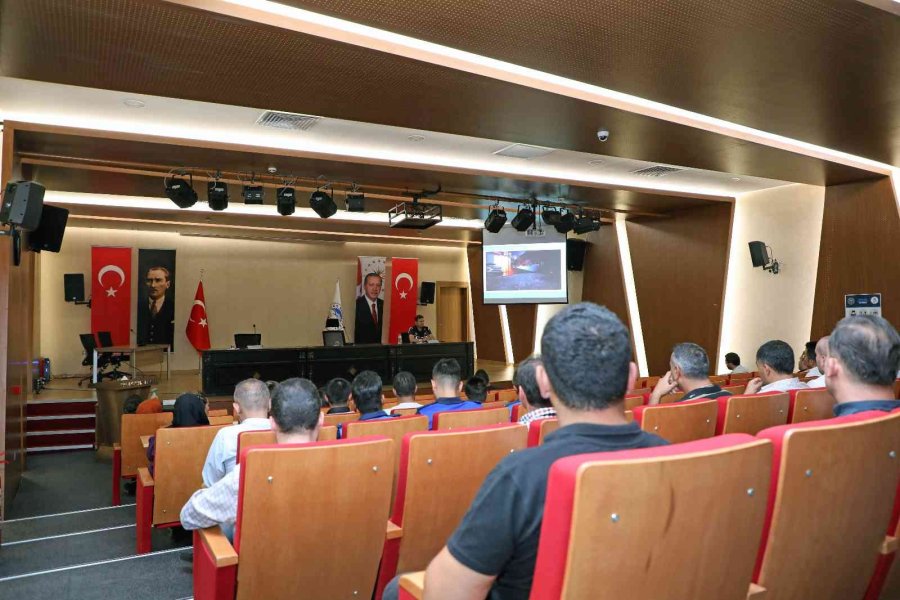 Talas Personeline Uyuşturucuyla Mücadele Semineri