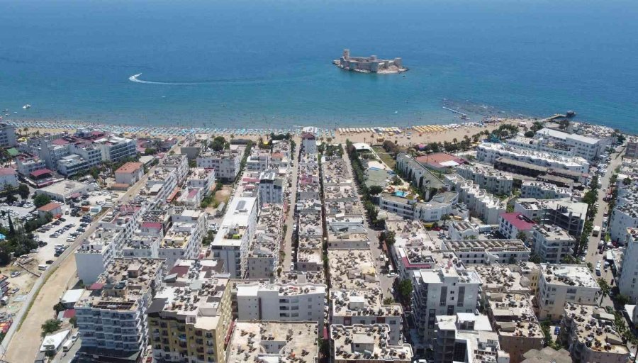 Okullar Açılmasına Rağmen Kızkalesi’nde Doluluk Yüzde 50’nin Üzerinde