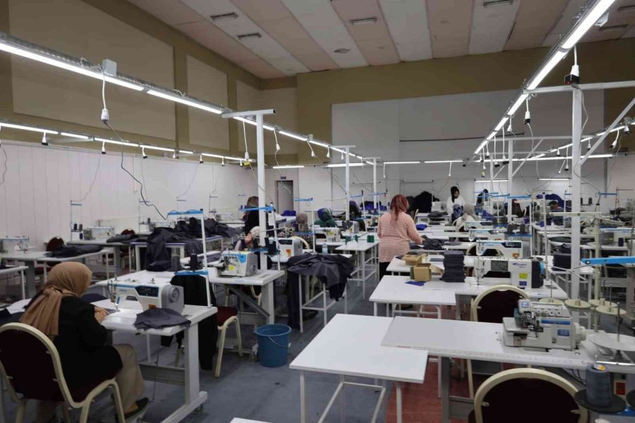 Yahyalılı Kadınların ‘tekstil Atölyesi’ Mutluluğu