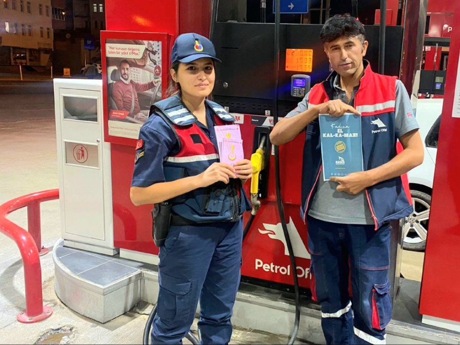 Jandarmadan Erkeklere “kadına El Kal-ka-maz!” Farkındalığı