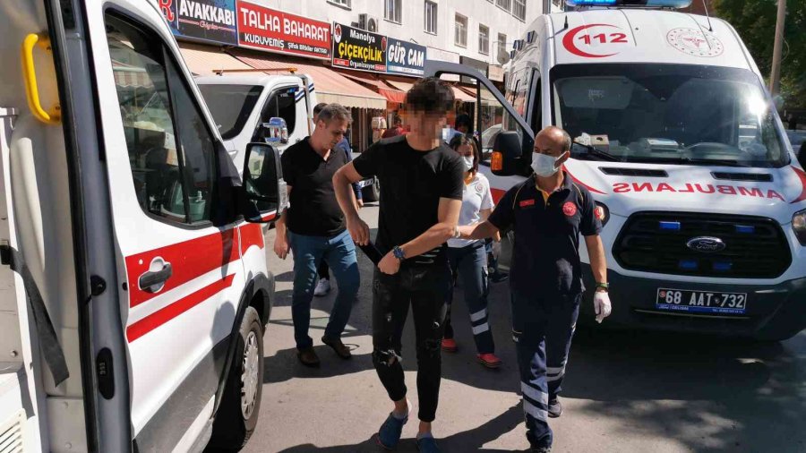 Aksaray’da Motosiklet Kadına Çarptı: 2 Yaralı
