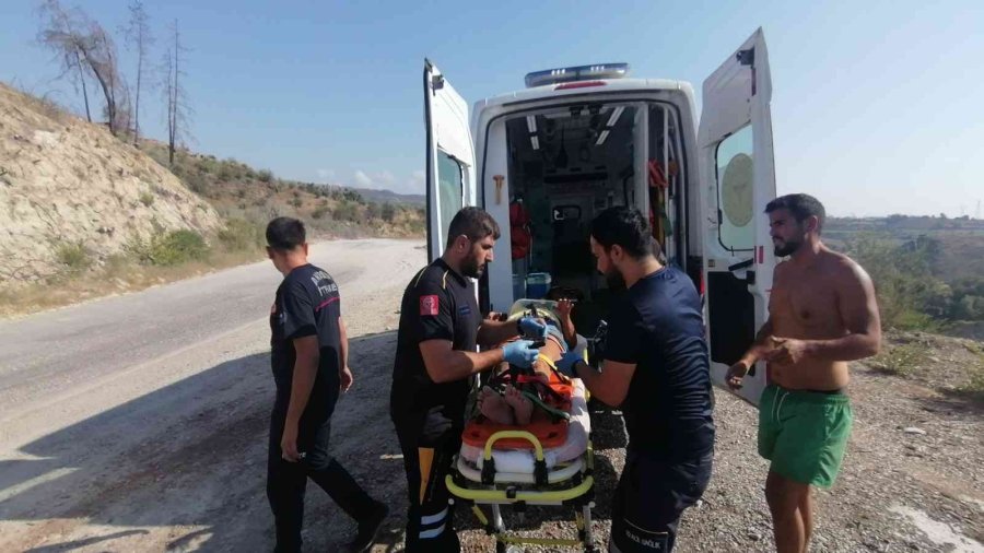 Atv Turu Yapan Turist Kadın 50 Metreden Düştü, Eşi Arkasından Gidince Ağaca Takılı Kaldı