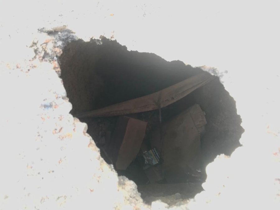 Sokak Ortasındaki Çukur Korkutuyor