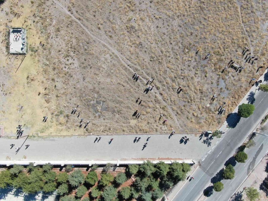 İncesu’nun Çöplerini Çocuklar Topladı