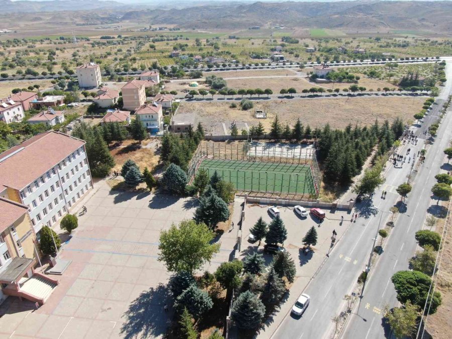 İncesu’nun Çöplerini Çocuklar Topladı