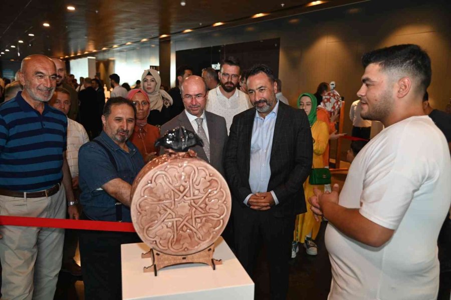 Yaşayan Miras Ulusal Çini Ve Seramik Yarışması’nda Ödüller Sahiplerini Buldu