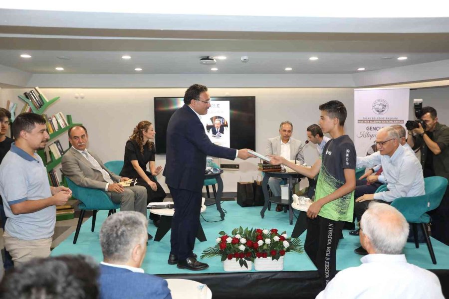 Gençlerle Kitap Sohbetleri’nde ‘türk Devlet Felsefesi’ Konuşuldu