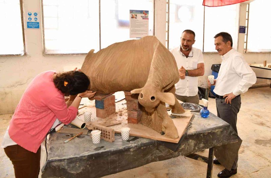 Pişmiş Toprak Sempozyumu’nda Sona Doğru