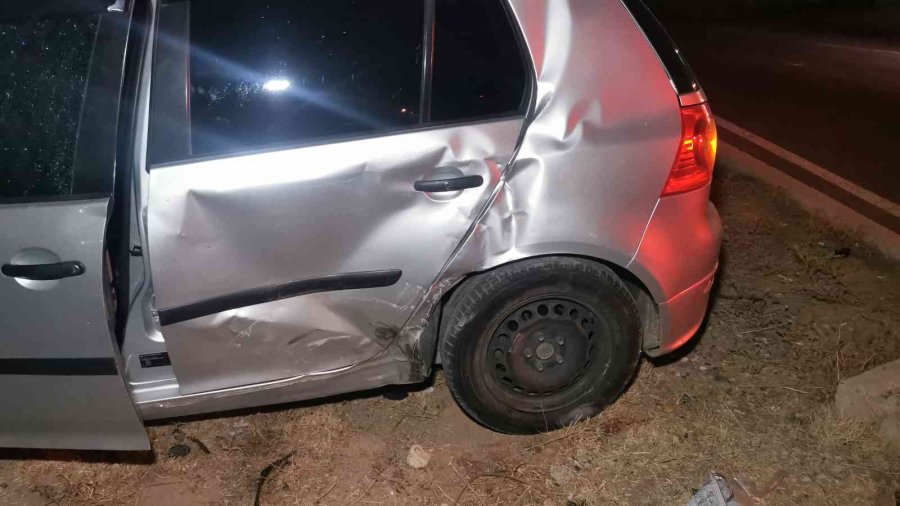 Aksaray’da İki Otomobil Çarpıştı: 3 Yaralı