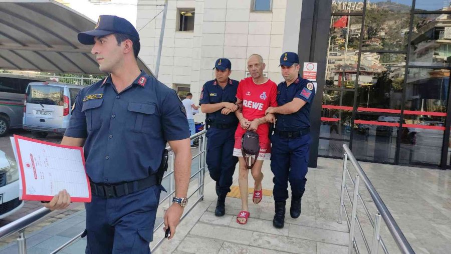 Alanya’da Otomobil Ve Bisiklet Çalan Alman Tutuklandı