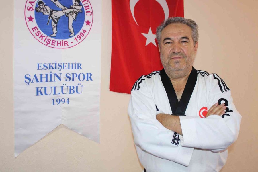 Tekvando 7. Dan Derecesine Sahip Olan Teknik Direktör Şahin’in Başarılı Hikayesi İlgi Çekiyor