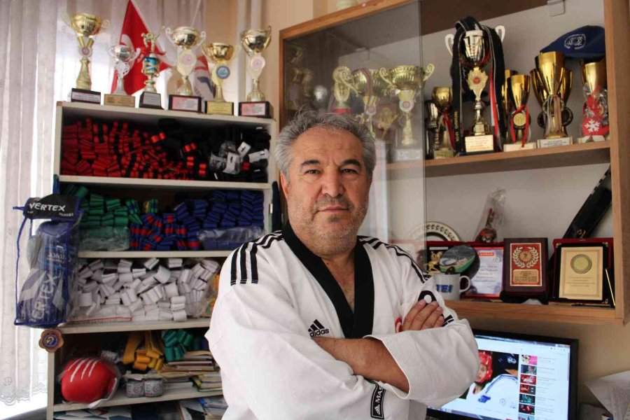 Tekvando 7. Dan Derecesine Sahip Olan Teknik Direktör Şahin’in Başarılı Hikayesi İlgi Çekiyor