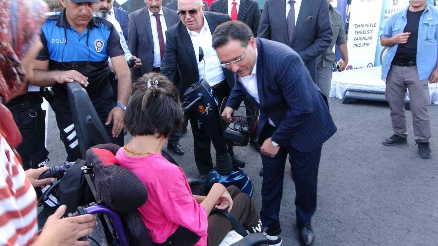 Vali Emniyetin Bahçesinde Yemin Etti: “kayseri’de Uyuşturucunun Kökünü Kazıyacağız”