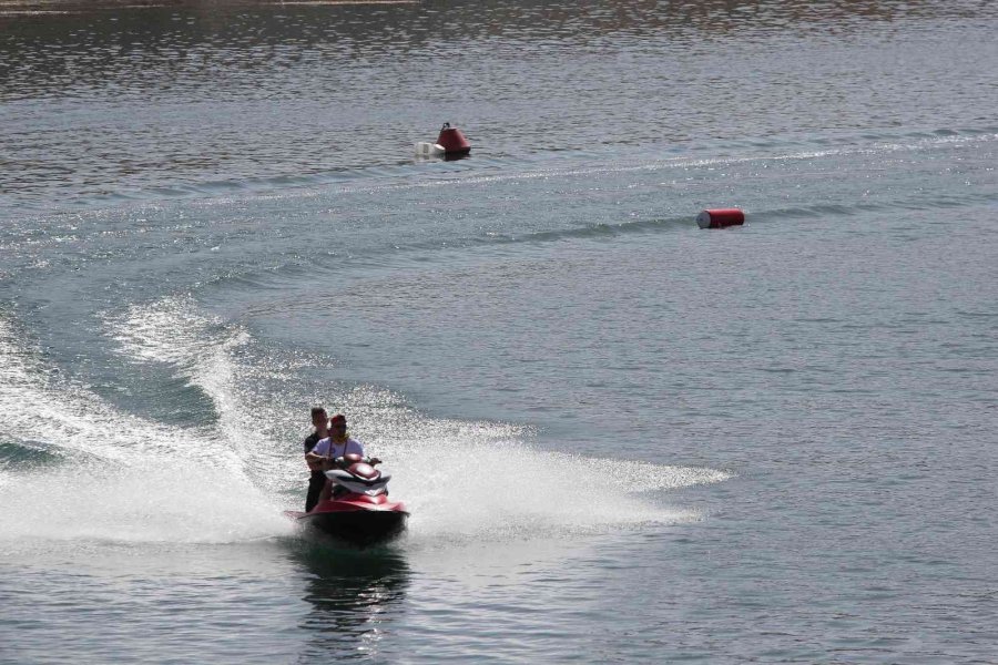 Kayseri’de Türkiye Su Jeti Ve Flyboard Şampiyonası Heyecanı Başladı