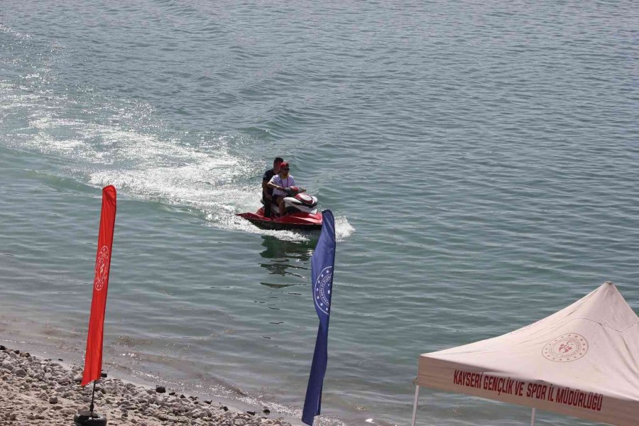 Kayseri’de Türkiye Su Jeti Ve Flyboard Şampiyonası Heyecanı Başladı