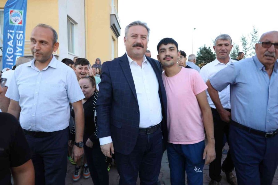 Palancıoğlu: "mahalle Buluşmaları, Bu Hafta 5 Ayrı Semtte Coşku, Barış Ve Kardeşlik İçinde Gerçekleştirilecek"