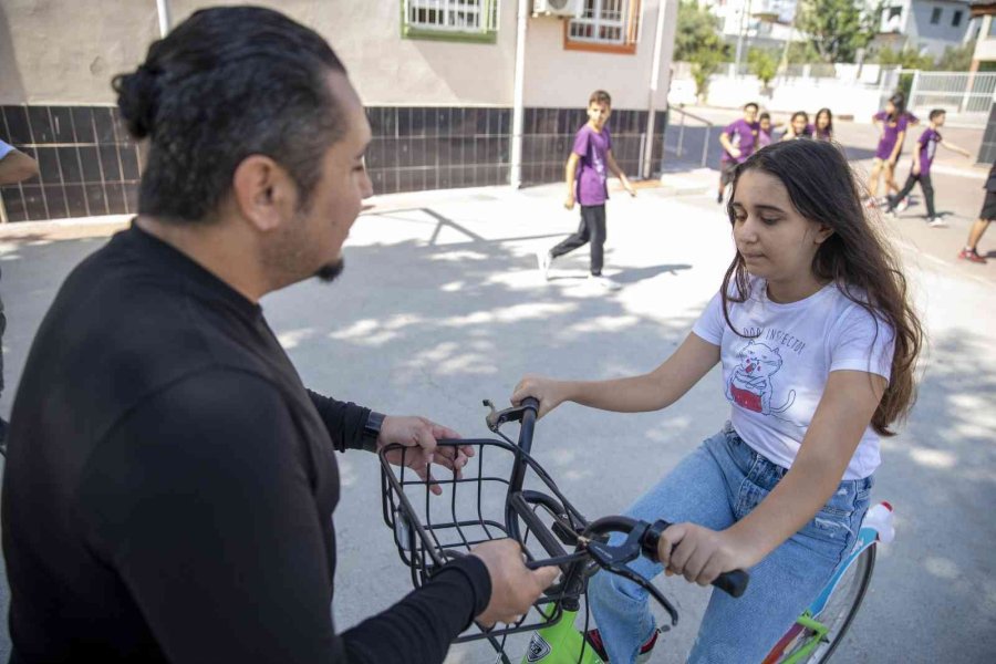 Öğrenciler Pedal Çevirdi