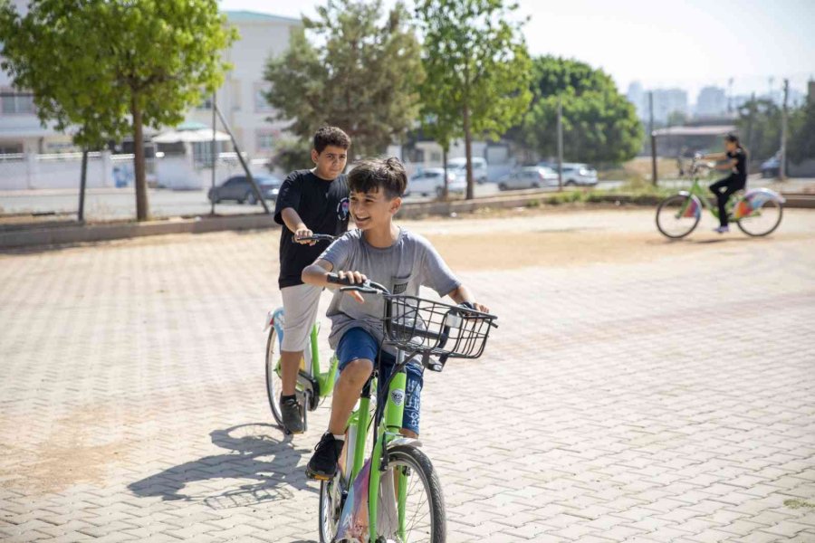 Öğrenciler Pedal Çevirdi