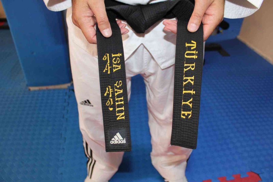 Tekvando 7. Dan Derecesine Sahip Olan Teknik Direktör Şahin’in Başarılı Hikayesi İlgi Çekiyor