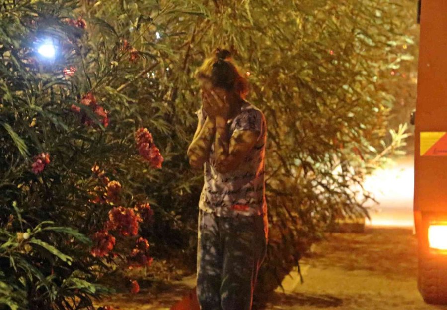 Kayıp Gencin Kanalizasyonda Elektik Akımına Kapıldığı İhbarı Ekipleri Alarma Geçirdi