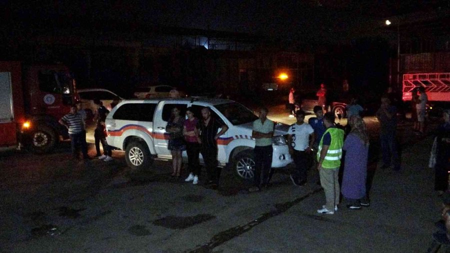 Kayıp Gencin Kanalizasyonda Elektik Akımına Kapıldığı İhbarı Ekipleri Alarma Geçirdi