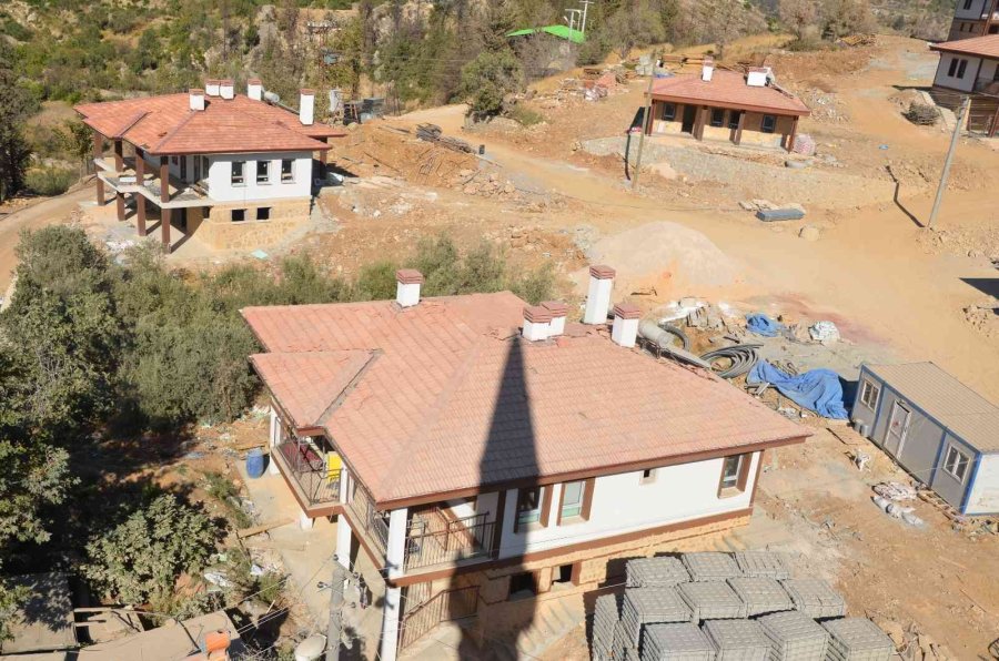 Antalya’da Orman Yangını Sonrası Devlet Adeta Yeni Bir Köy İnşa Etti