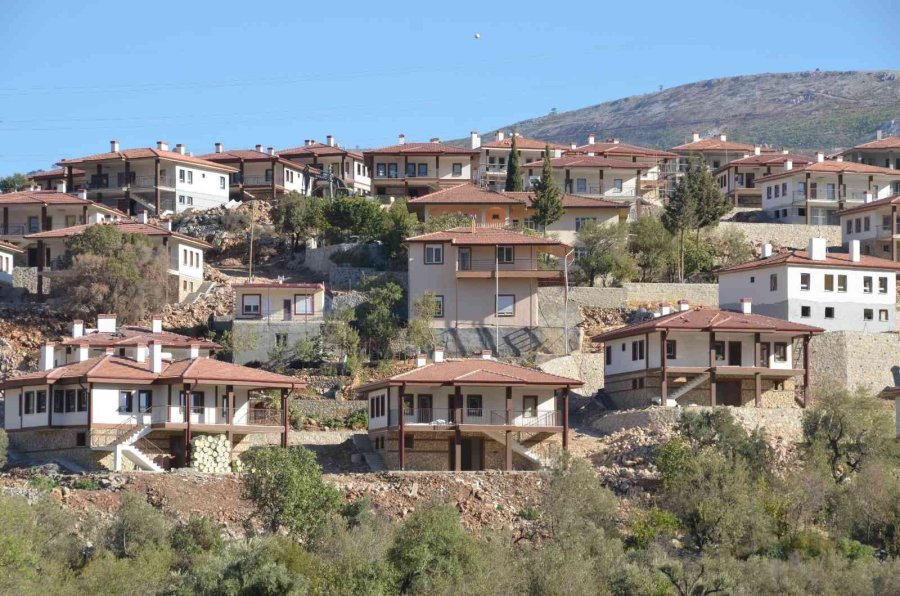 Antalya’da Orman Yangını Sonrası Devlet Adeta Yeni Bir Köy İnşa Etti