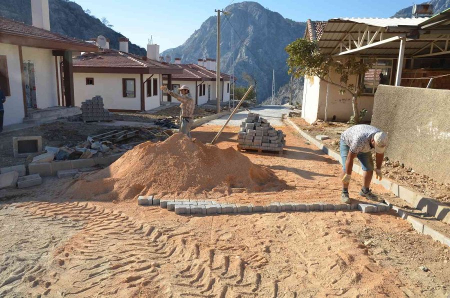 Antalya’da Orman Yangını Sonrası Devlet Adeta Yeni Bir Köy İnşa Etti
