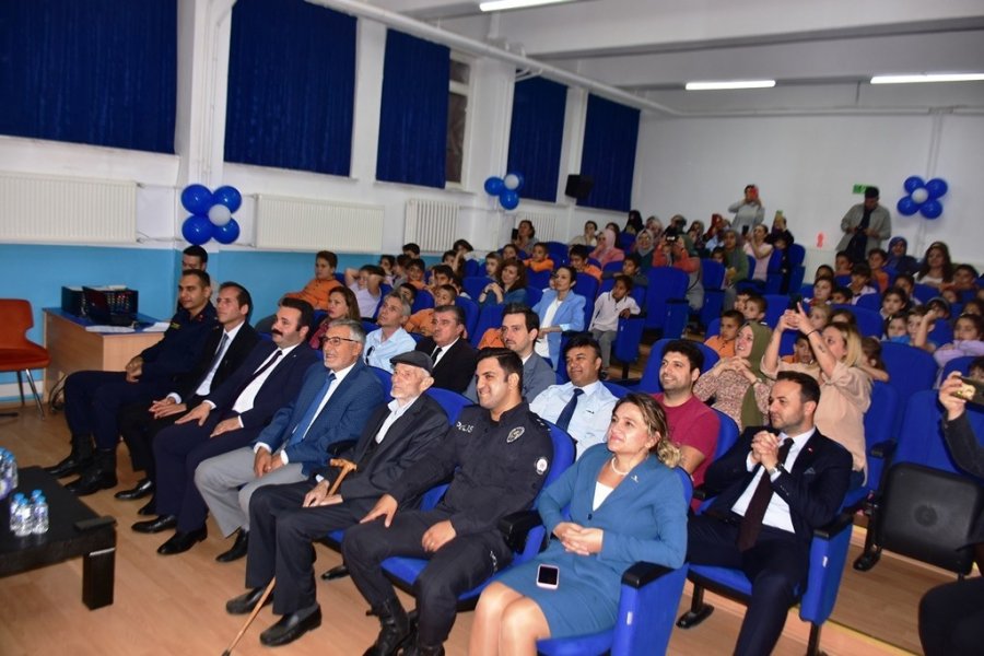 İnönü’de İlköğretim Haftası Kutlandı