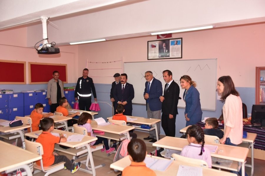 İnönü’de İlköğretim Haftası Kutlandı