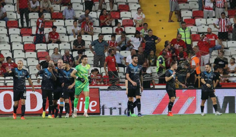 Spor Toto Süper Lig: Ft Antalyaspor: 0 - Adana Demirspor: 1 (ilk Yarı)