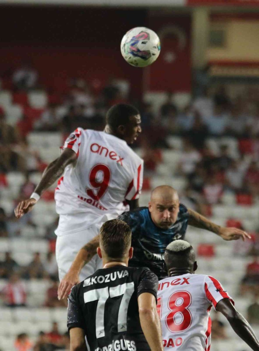 Spor Toto Süper Lig: Ft Antalyaspor: 0 - Adana Demirspor: 1 (ilk Yarı)