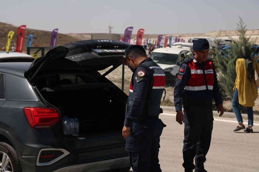 Sivrihisar Hava Gösterileri’nde Jandarma Adeta Kuş Uçurtmadı