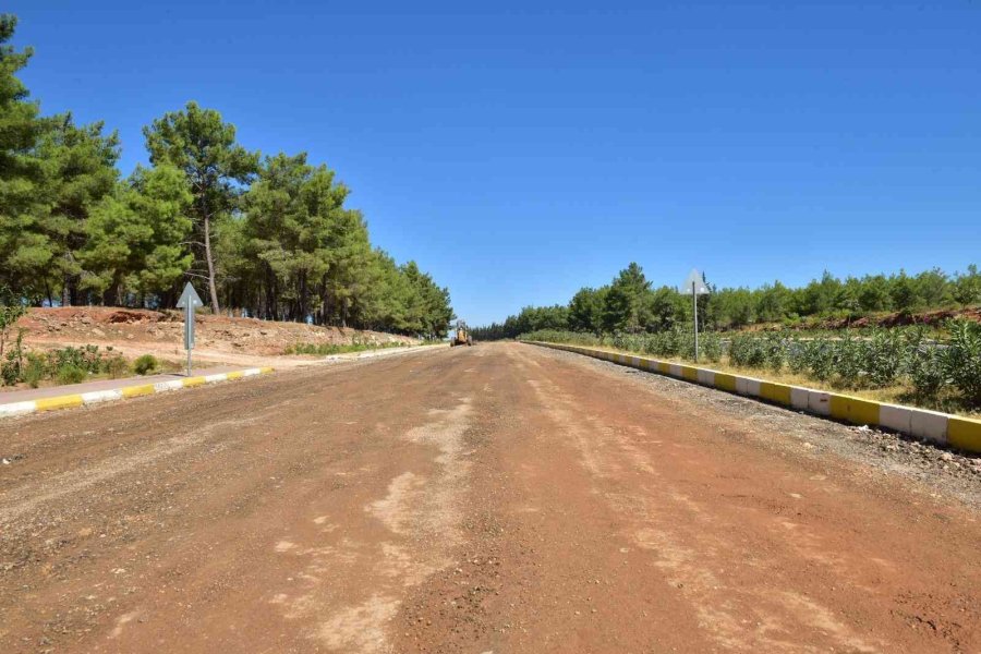 Kepez’e Bin 100 Kilometre Yeni Yol