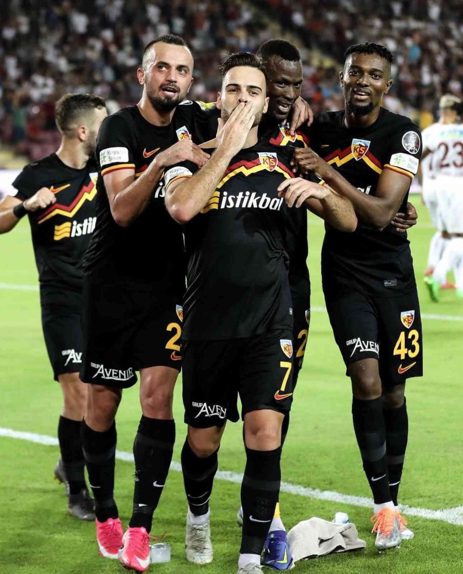 Kayserispor Deplasmanda İlk Galibiyetini Aldı