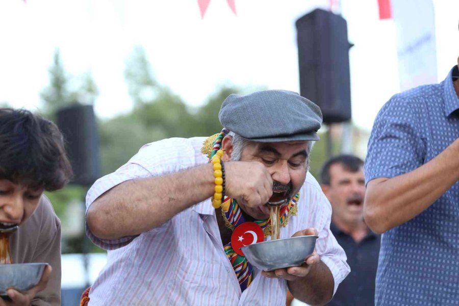1,5 Kilo Balı 33 Saniyede Yedi, Birinciliği Kimseye Kaptırmadı
