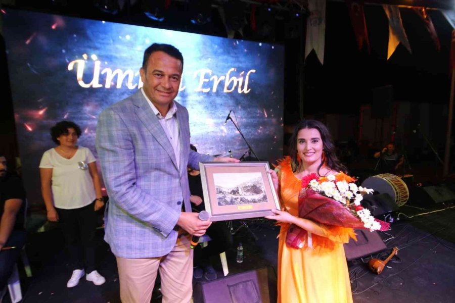 1,5 Kilo Balı 33 Saniyede Yedi, Birinciliği Kimseye Kaptırmadı