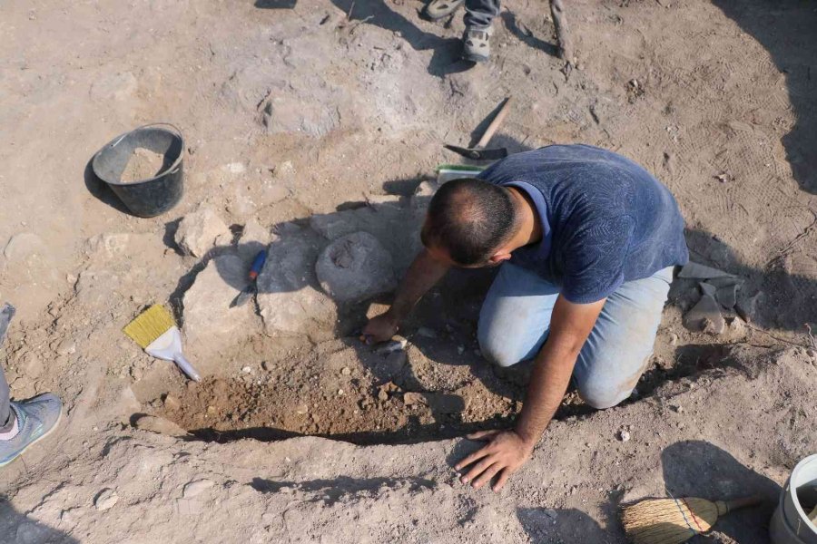 9 Bin Yıllık Höyükte Geçmişin İzleri Aranıyor
